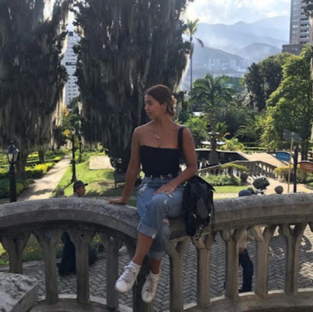 Meet your Posher, Daniela